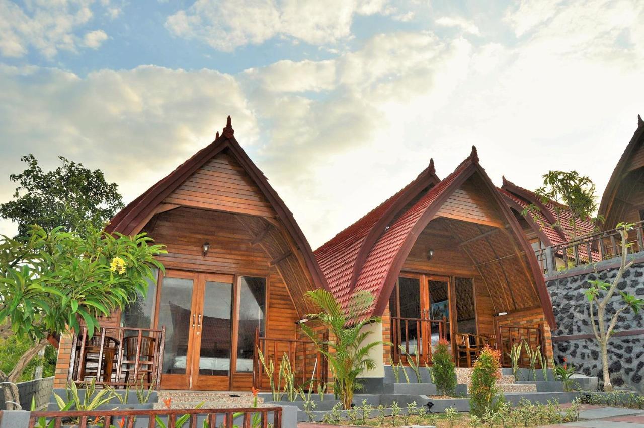 Surya Chandra Beach Bungalow Batununggul المظهر الخارجي الصورة