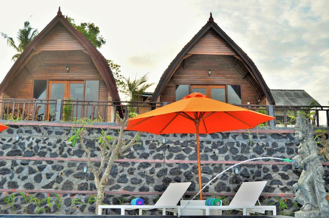 Surya Chandra Beach Bungalow Batununggul المظهر الخارجي الصورة